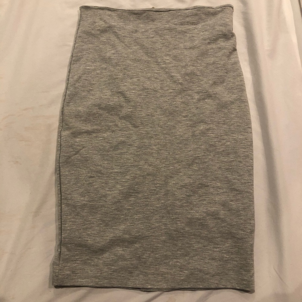 The Perfect Knee Length Grey Pencil Skirt!